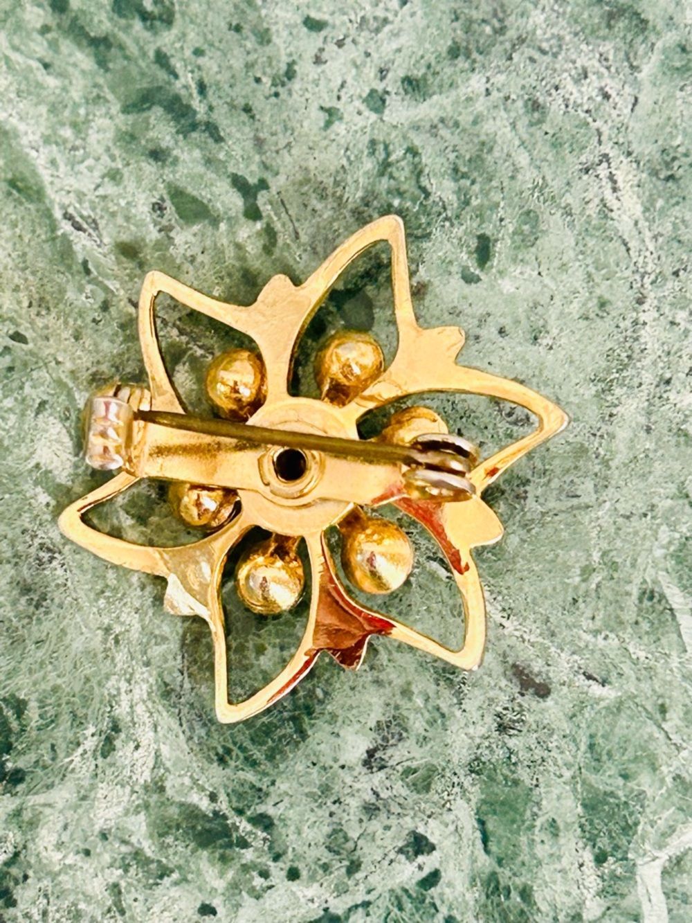 Vintage Set 1940s-1950s Gold Tone RhinestoneFloralBrooch & Screw-Back Earrings - Picture 8 of 13